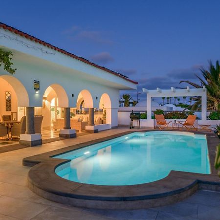 Oasis De Lujo - Luxury Boutique Villa Costa Teguise Bagian luar foto