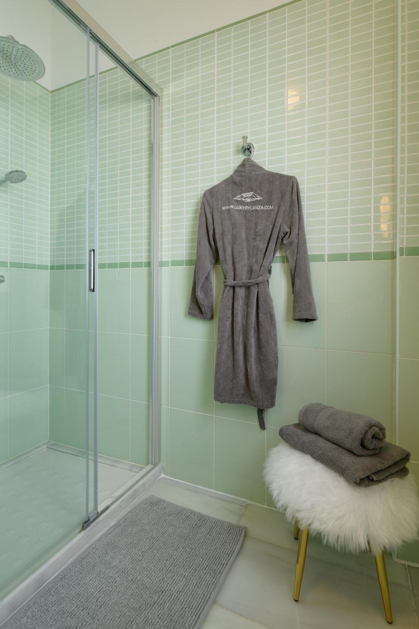 Oasis De Lujo - Luxury Boutique Villa Costa Teguise Bagian luar foto