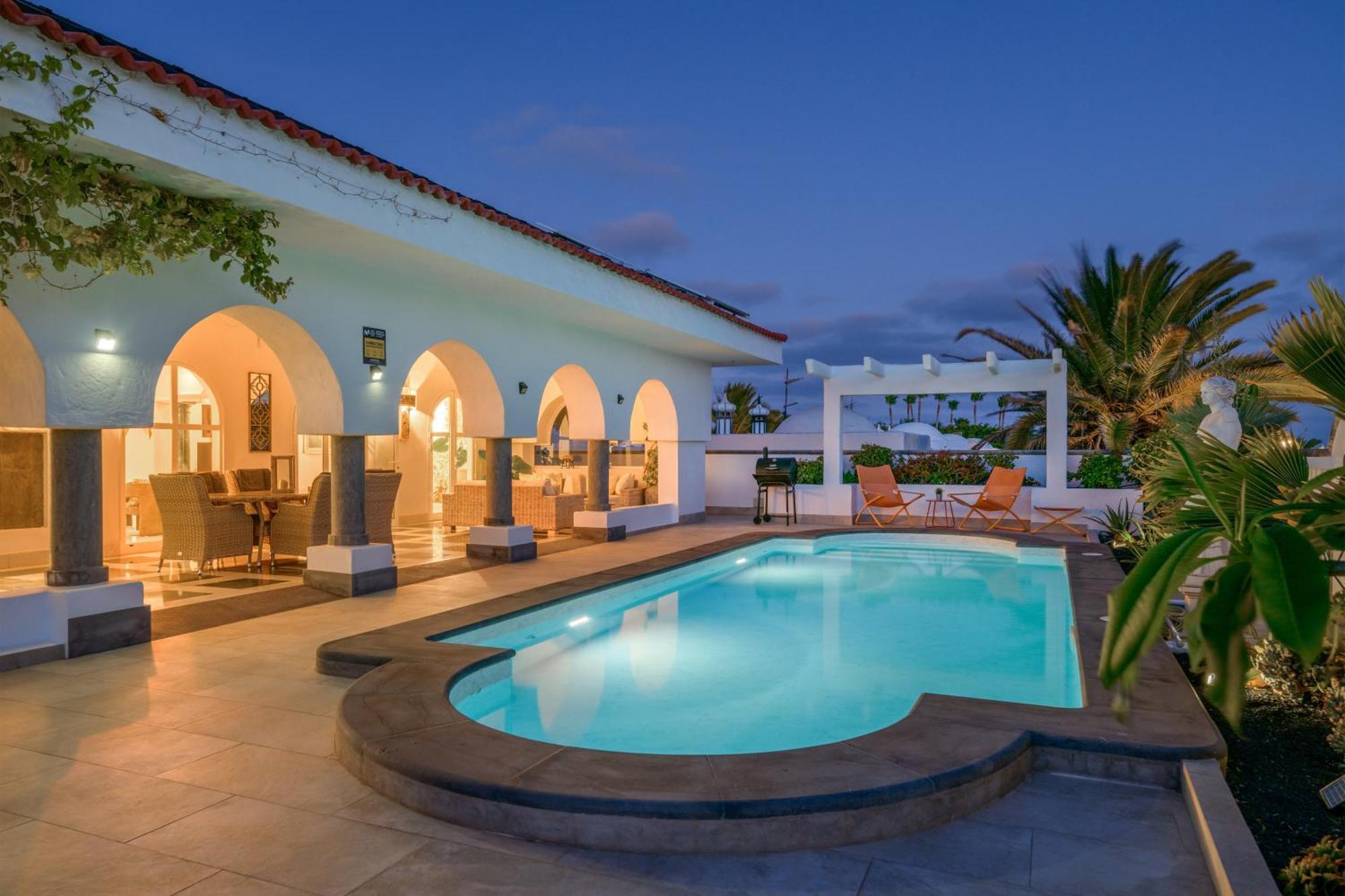 Oasis De Lujo - Luxury Boutique Villa Costa Teguise Bagian luar foto